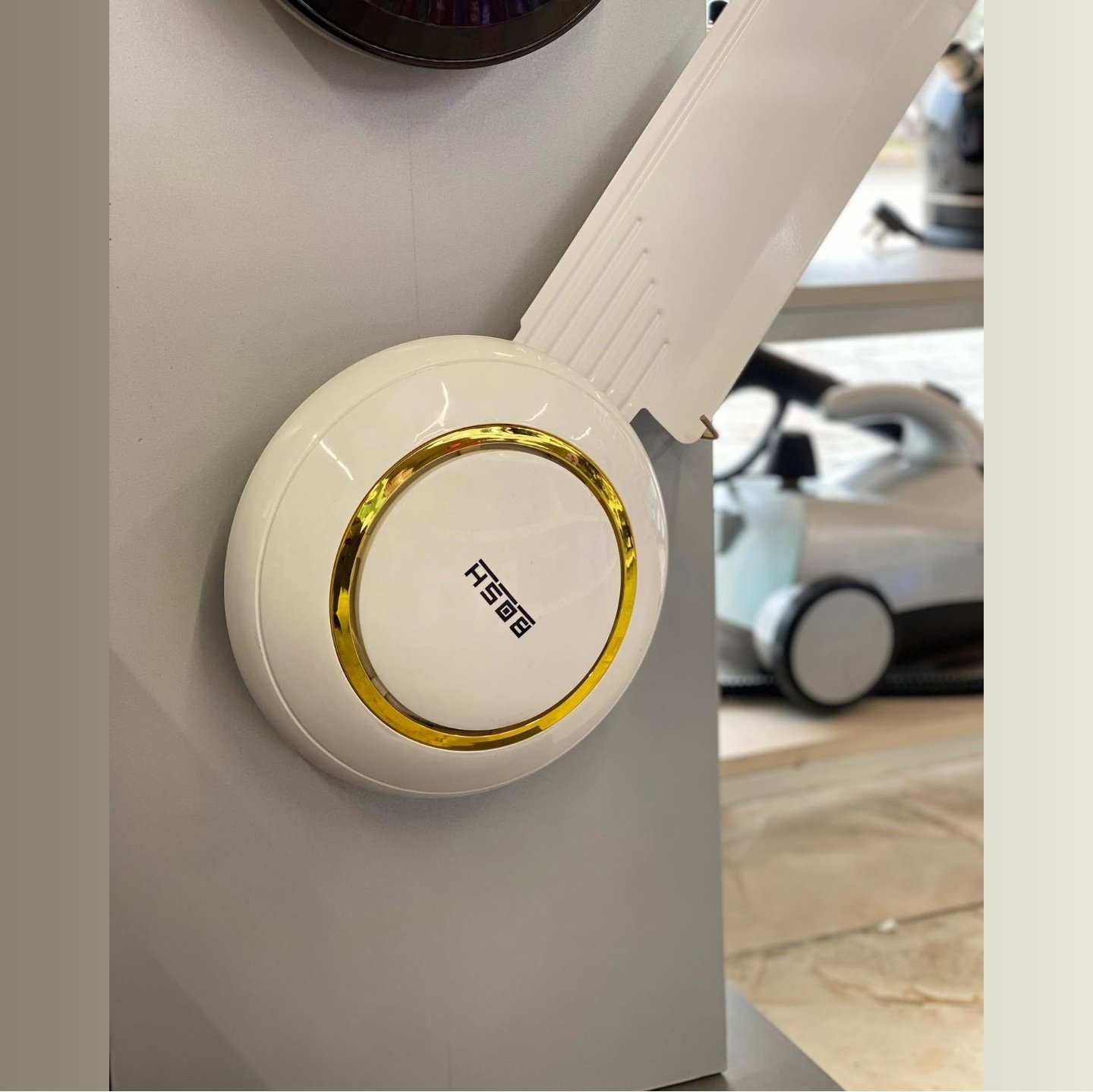 Bosch ceiling fan - مروحة سقفية بوش