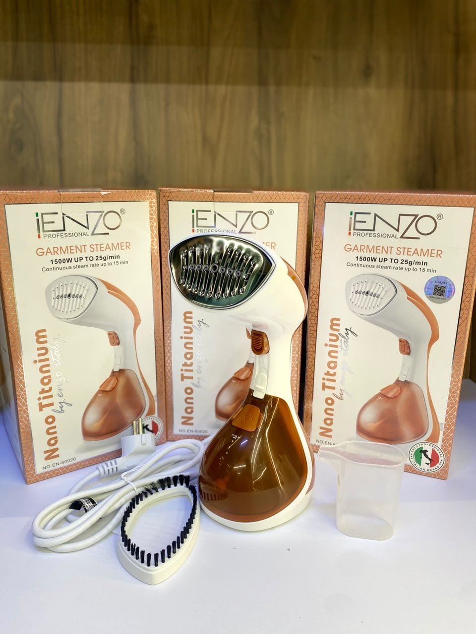 ENZO EN-60020 Nano Titanium Garment Steamer - جهاز بخار الملابس نانو تيتانيوم انزو - الصورة 2