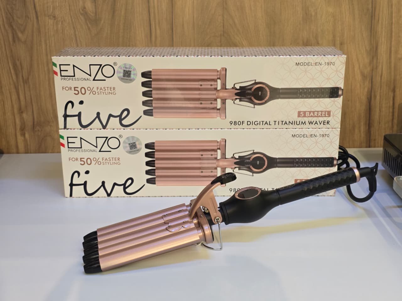 Enzo quintuple Hair Curling Iron EN-1970 - ﻛﺎﻭﻳﺔ ﺗﻤﻮﻳﺞ ﺍﻟﺸﻌﺮ ﺍﻟﺨﻤﺎﺳﻲ انزو - الصورة 2